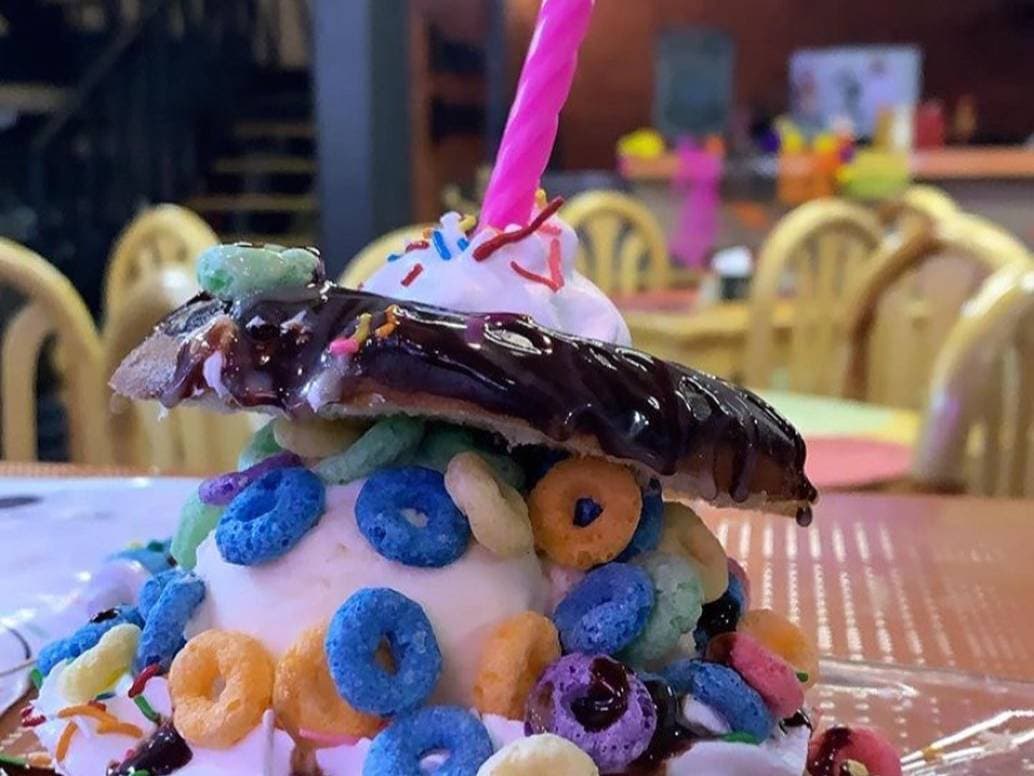 Dona Gram Cumpleaños