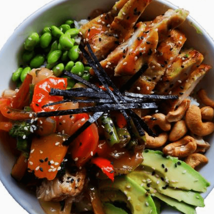 Bowl pollo con semilla marañón