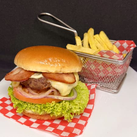 Combo Hamburguesa con Queso y Tocineta