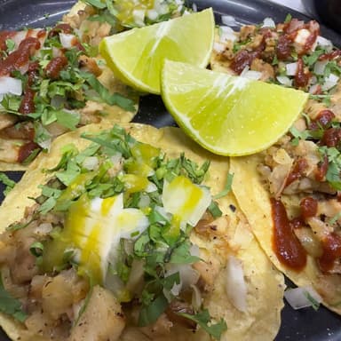 Orden de Tacos de Bistec Encebollado