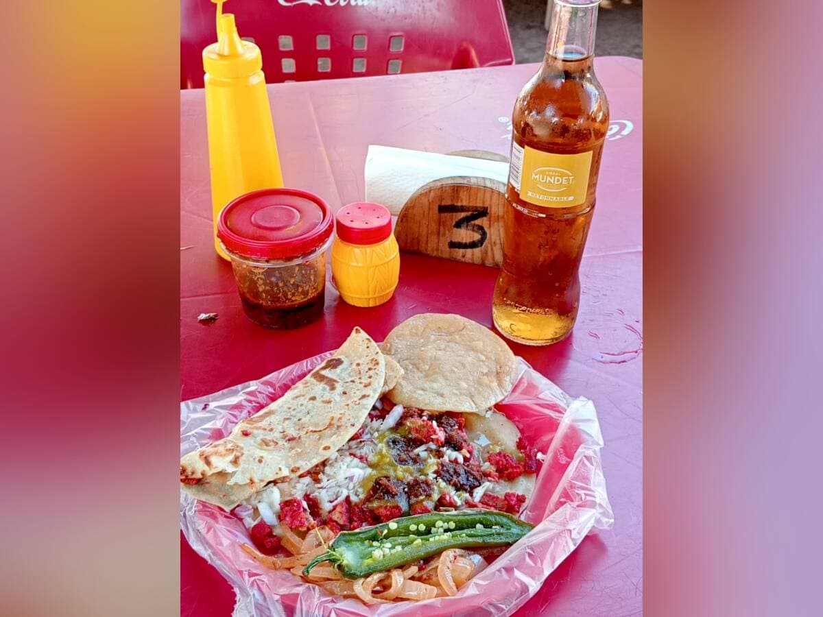 Tacos de adobada el "Chino Mao"