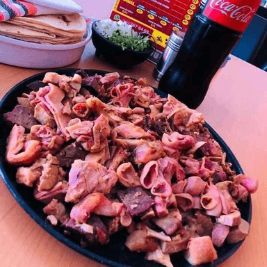 1/2 Kg Carnitas.