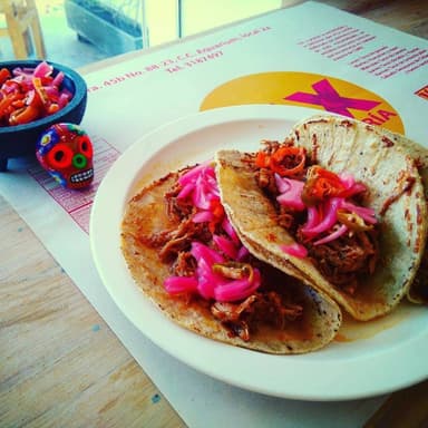 Taco de cochinita pibil (1 pza)