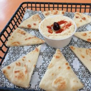 HUMMUS CON PITA