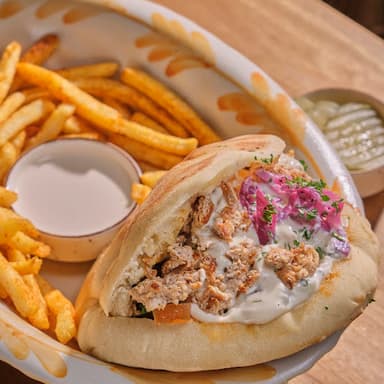 Shawarma Pan Pita Mixto