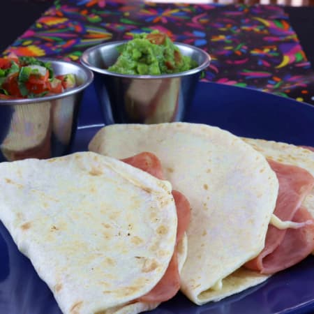 Quesadillas con Jamón 3 pzas