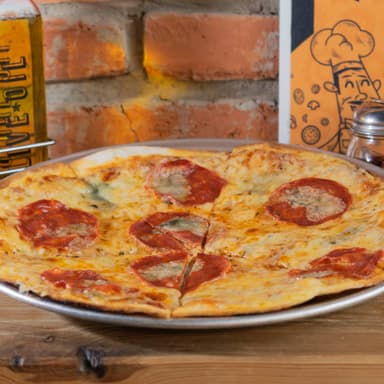 Pizza Chorizo Español Queso Azul