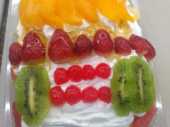 Fruta, Granola, Miel y Chantilli