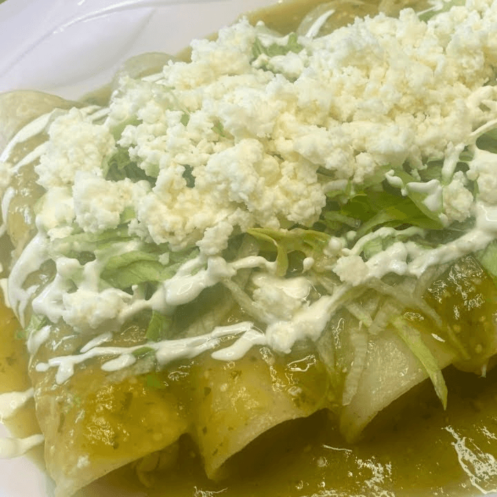 Enchiladas verdes con pollo