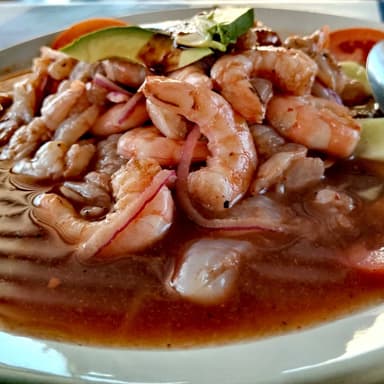 Aguachile Mixto con Callo Grande