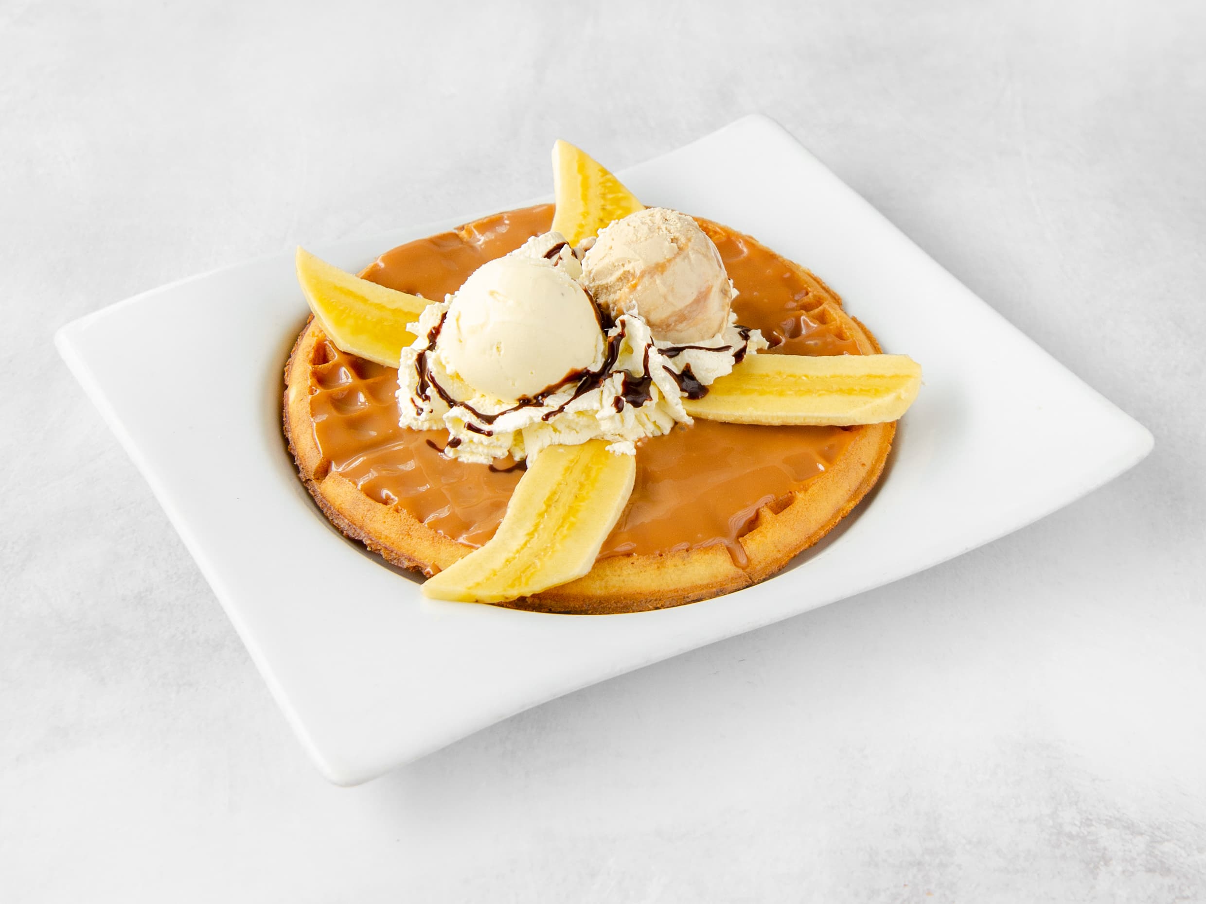 Waffle Arequipe y Banano