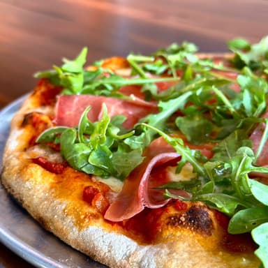 Pizza Jamón Serrano