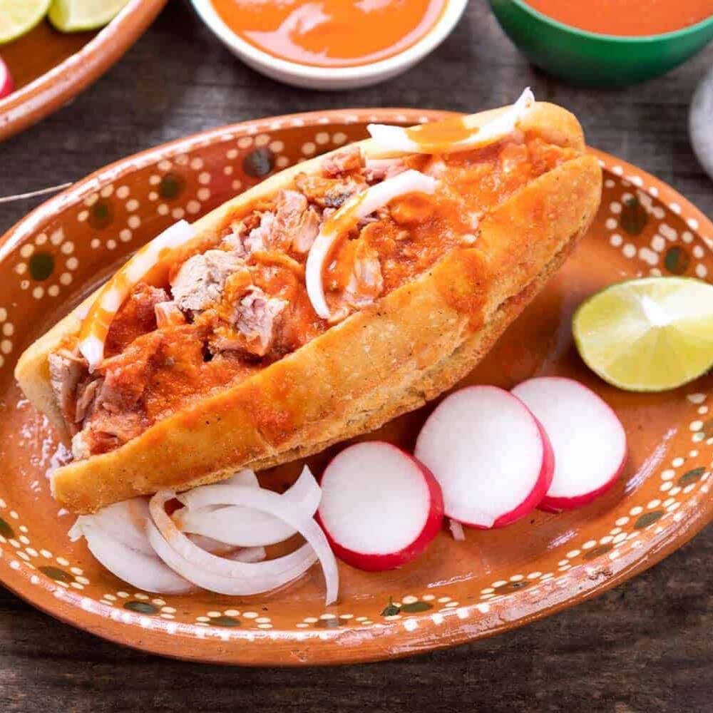 Torta Ahogada de Carnitas