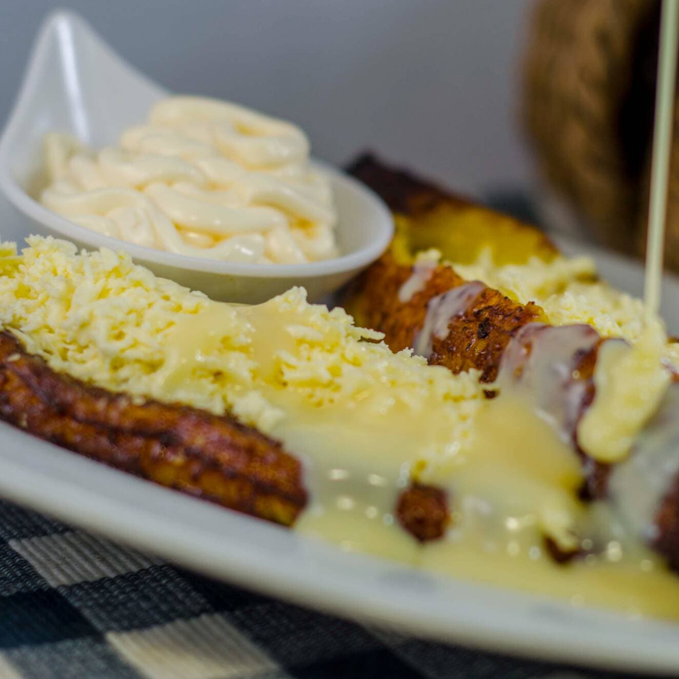 Maduro con Queso y Natilla
