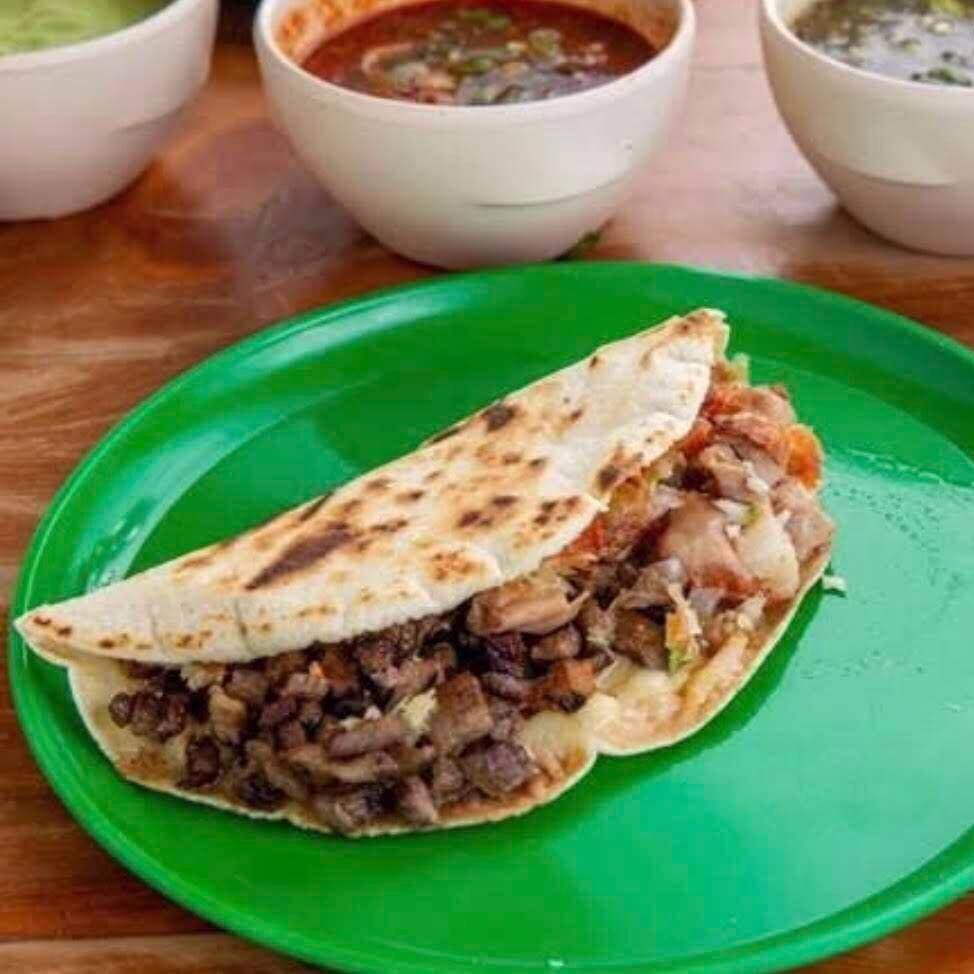 Quesadilla de Harina de Asada