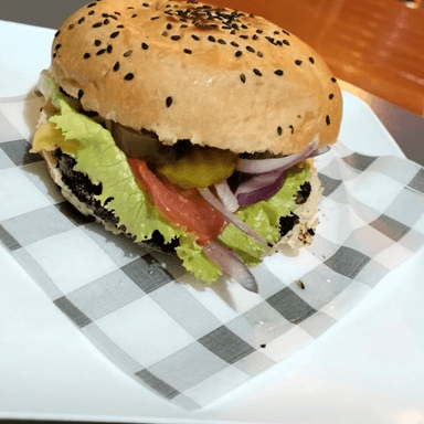 Burger Clásica + Papas + Reresco 🍔🍟🥤😋😋😋