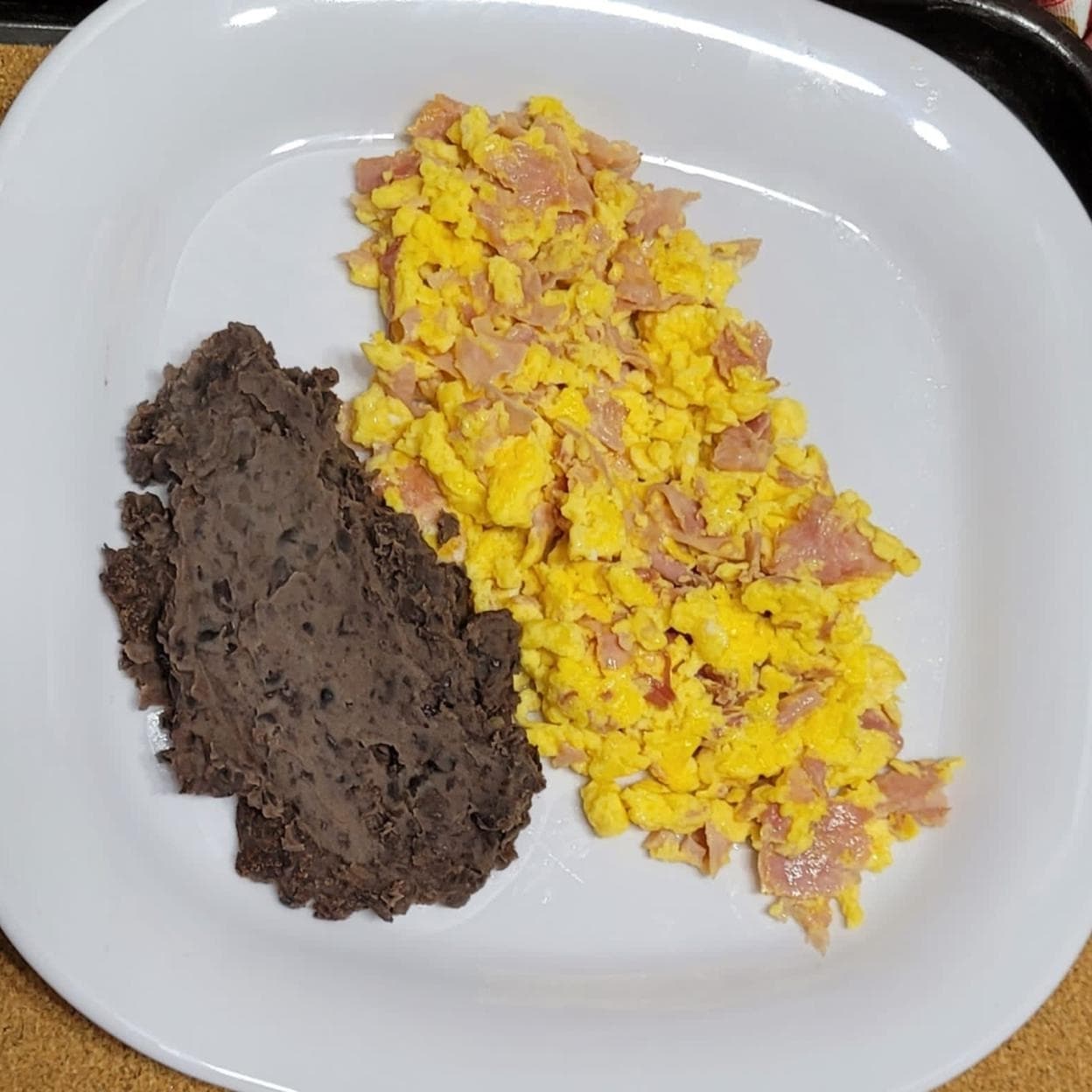 Huevos con Chorizo