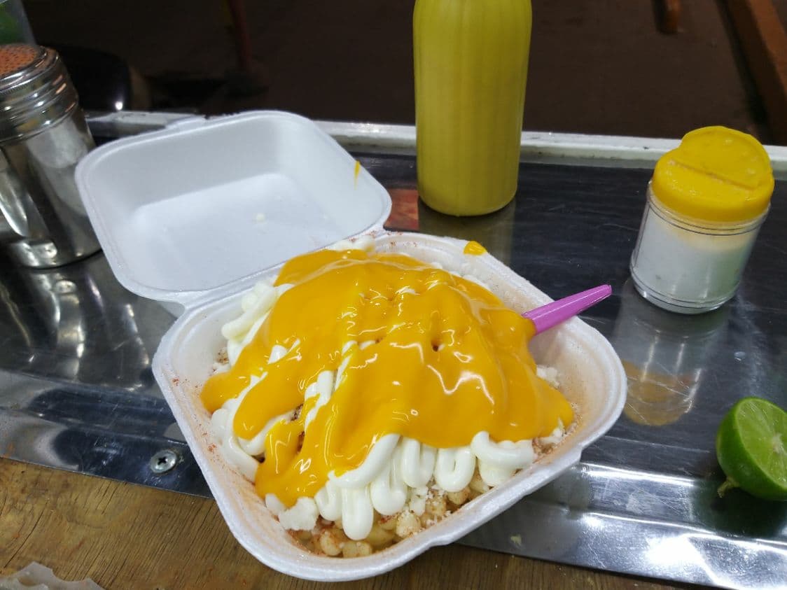Elote en Charola