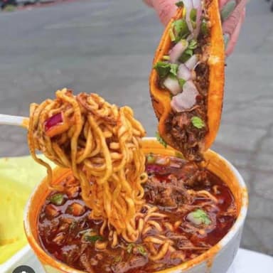 Combo 3 Quesabirrias + Birriamen