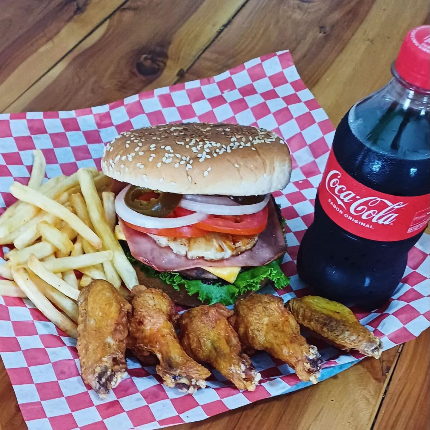 Paquete-llenes Ham. Hawaiana.+ Papas + Refresco