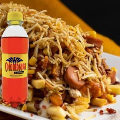 Salchipapa Criolla Caribeña mas Gaseosa 250ml