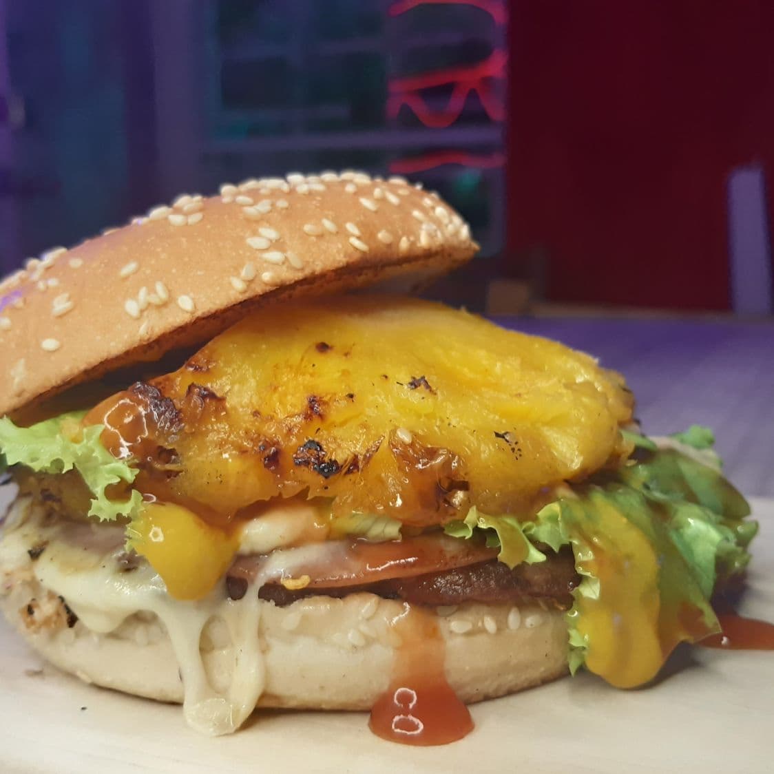 Hamburguesa Hawaiana