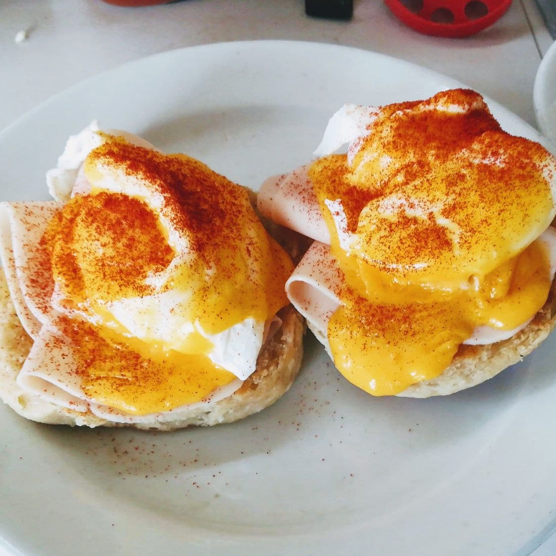 HUEVOS BENEDICTINOS