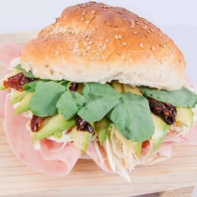 CEMITAS DE HUEVO CON RAJAS