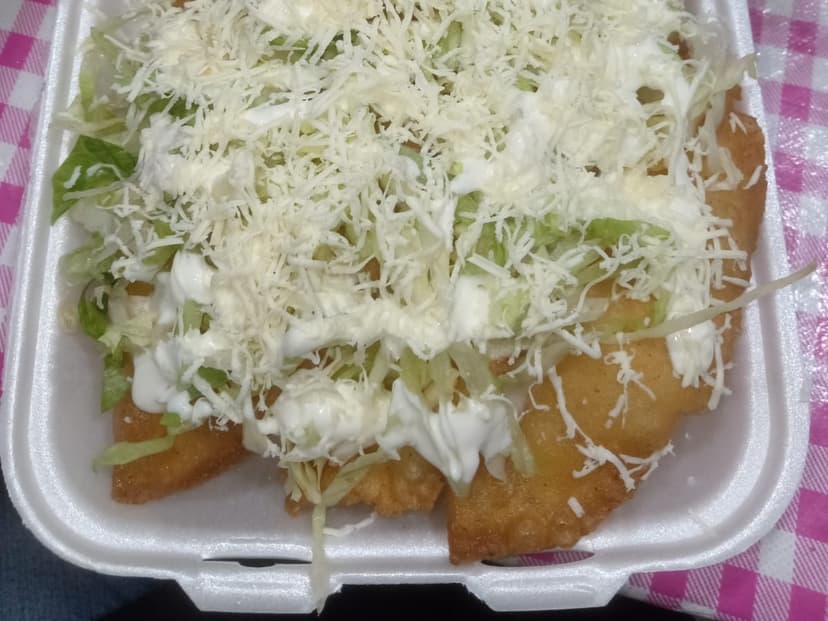 Antojitos La Perlita
