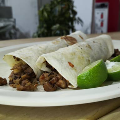 Taco de Bistec de Harina con Queso