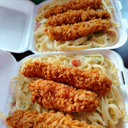Alfredo con Tiras Crispy