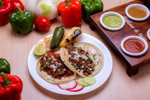 Orden 5 Tacos de Asada y Consomé