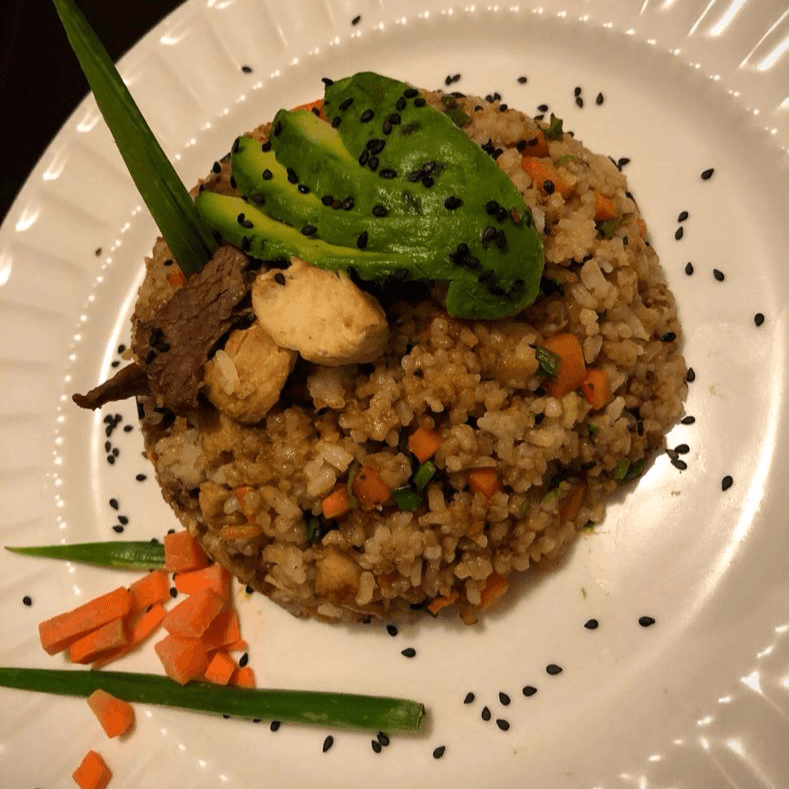 Yakimeshi Especial de Pollo