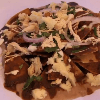 Chilaquiles con Pollo