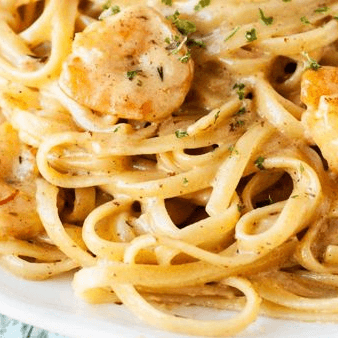 Pasta a la Crema con Camarones
