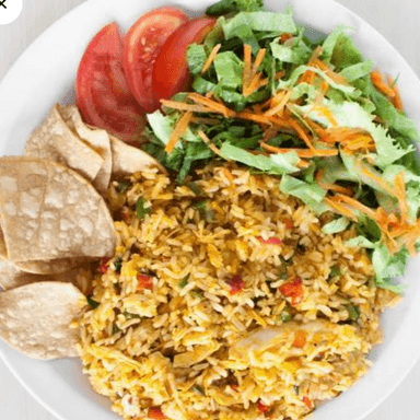 Arroz con Pollo + Papas + Ensalada