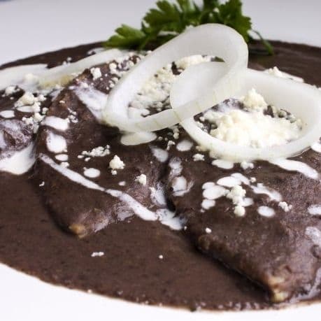 Enfrijoladas con pollo