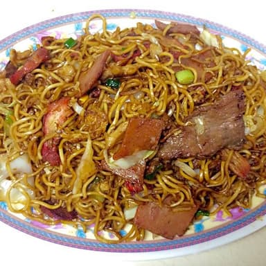 Entero de Chop Suey con Chorizo Chino en Salsa