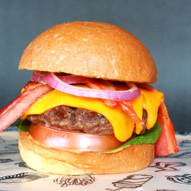 Burger Angus 200gr Queso y Tocineta