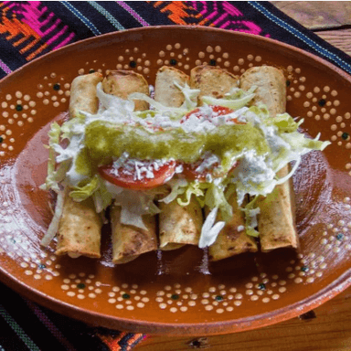 Orden de Flautas + Café de Olla