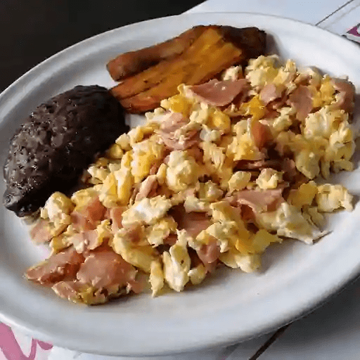 Huevos con Jamón