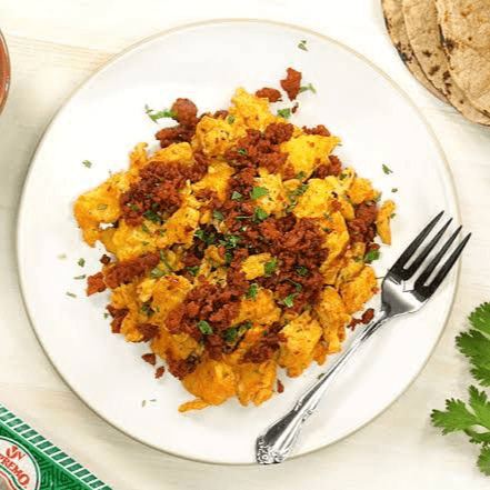 Huevos con Chorizo