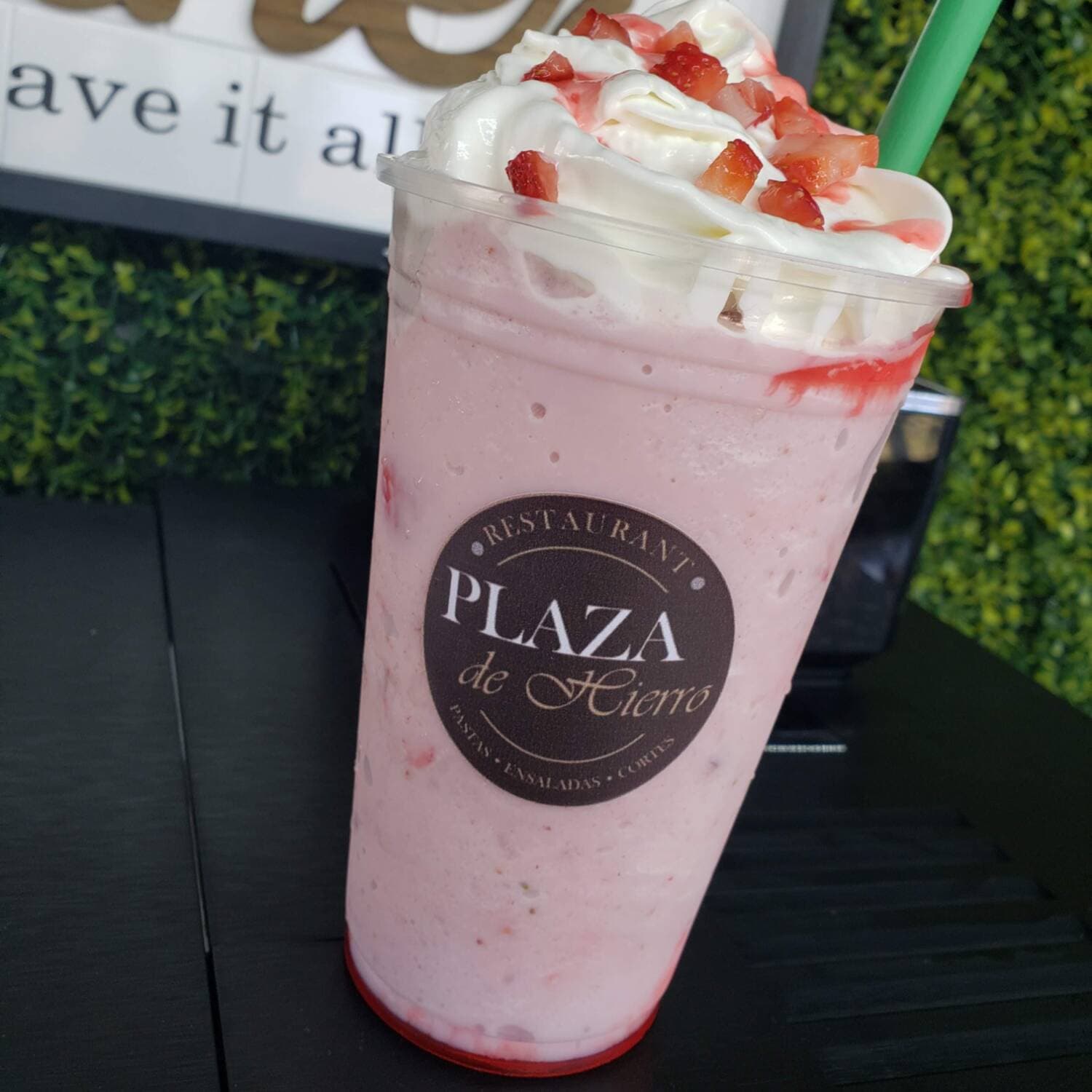 Frappe Strawberry