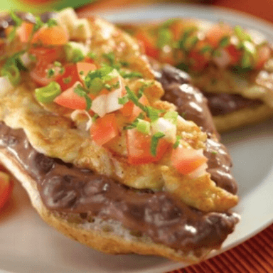Molletes especiales chistorra