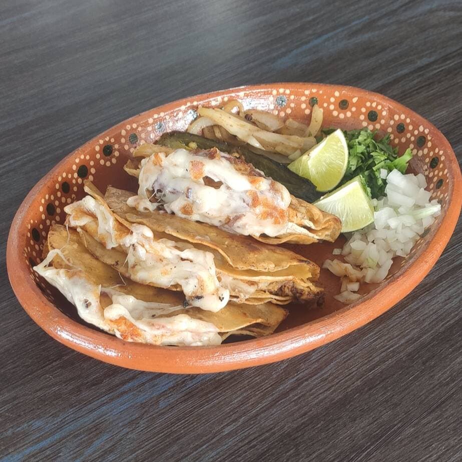 TACO DE BARBACOA CON QUESO