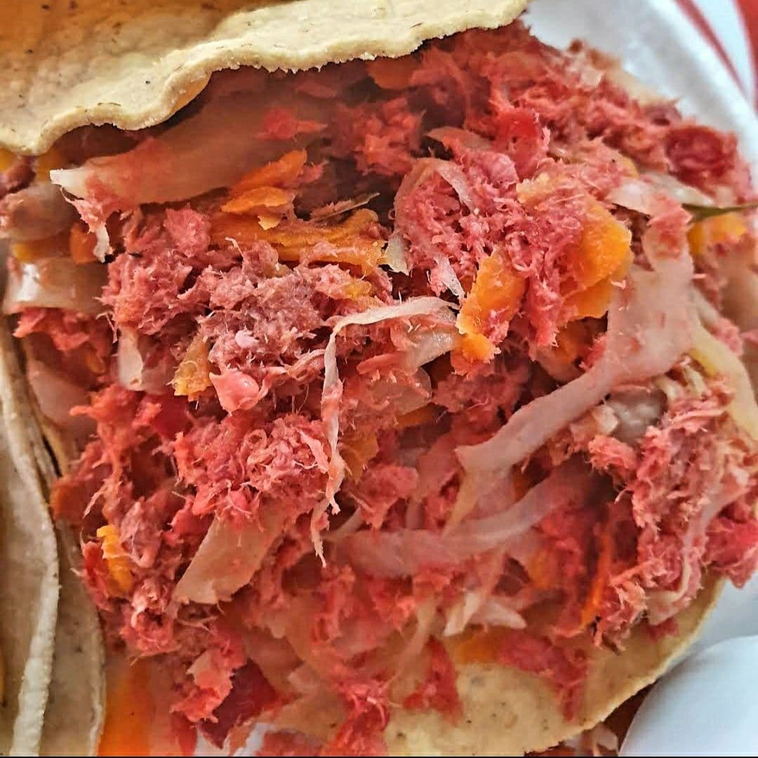 Tostada de Marlin en Escabeche