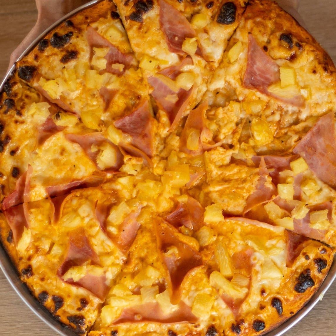 PIZZA HAWAIANA