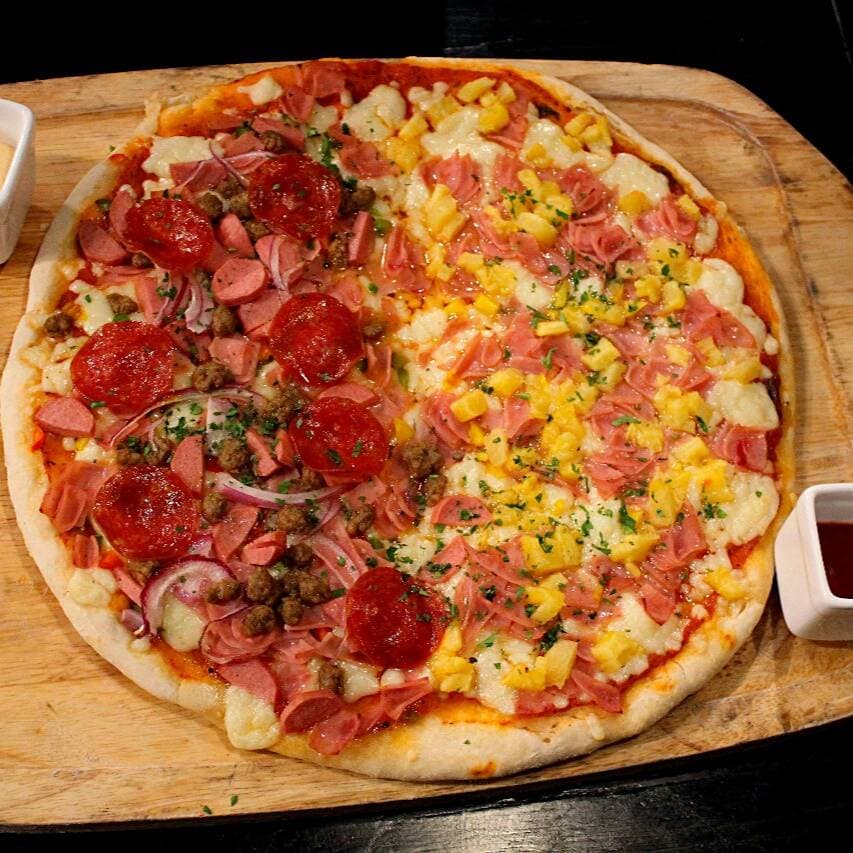 Pizza Carnes frías