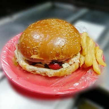 SalchiBurger