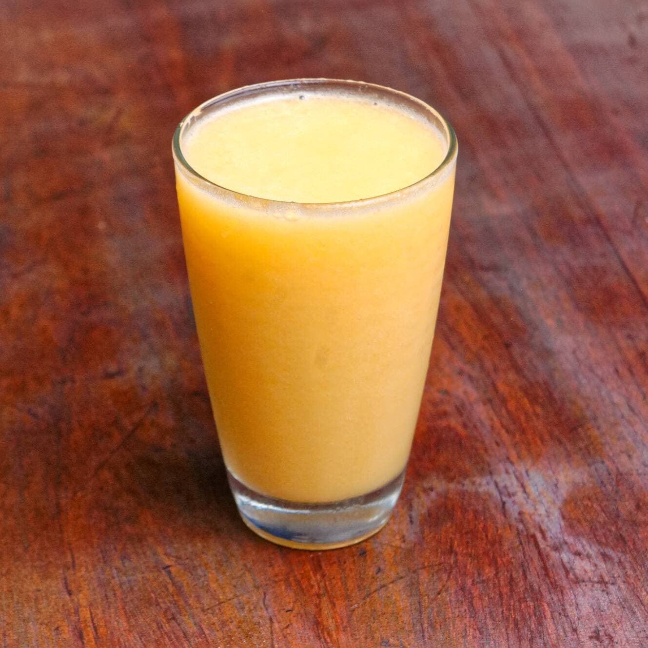 jugo natural en agua